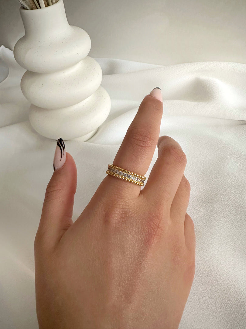 Ring Lia